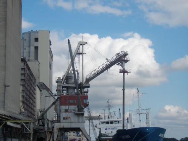 Seehafen Brake.jpg